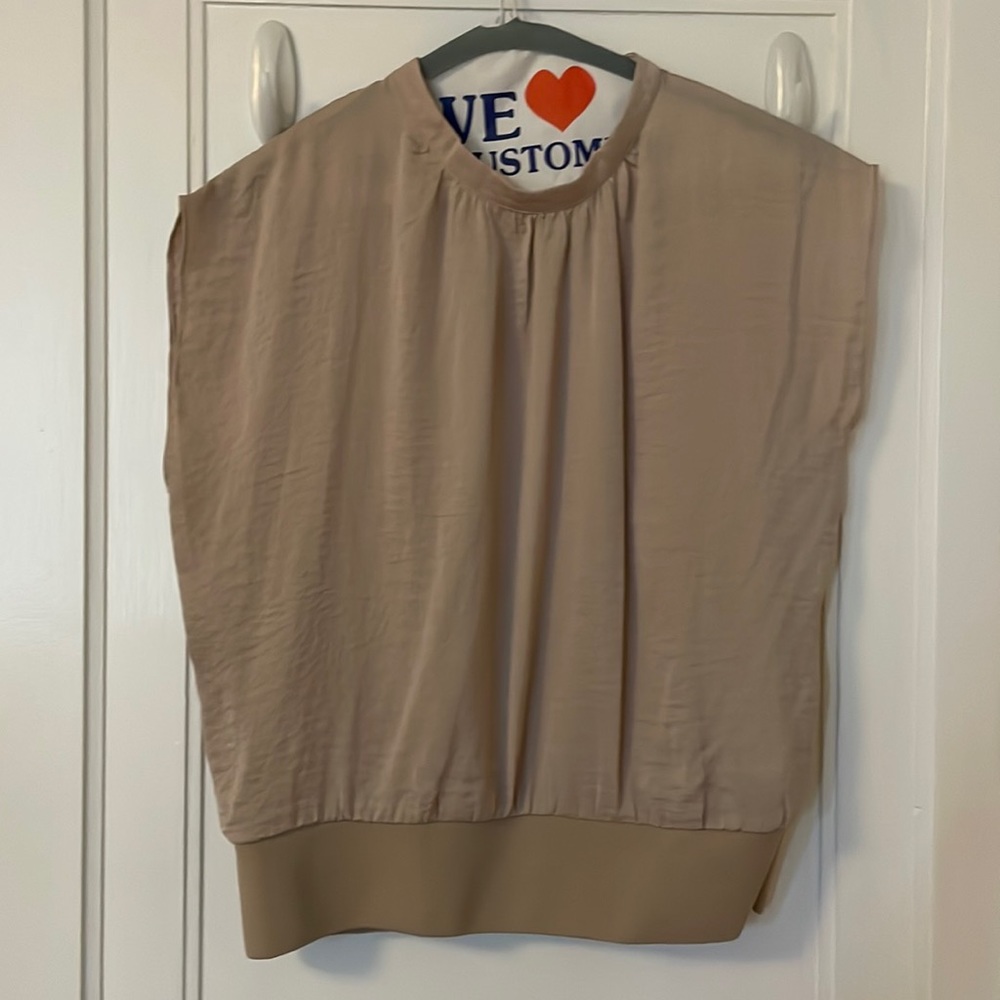 Heartloom Sleeveless Blouse